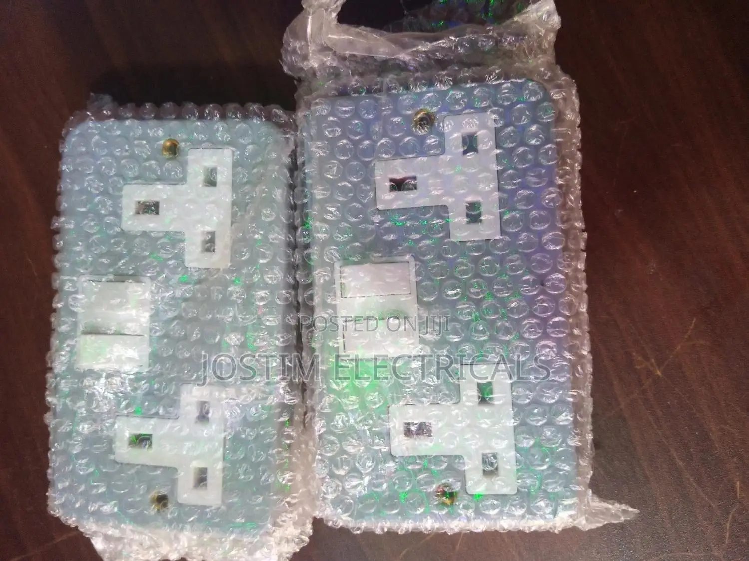 Metal Twin Sockets