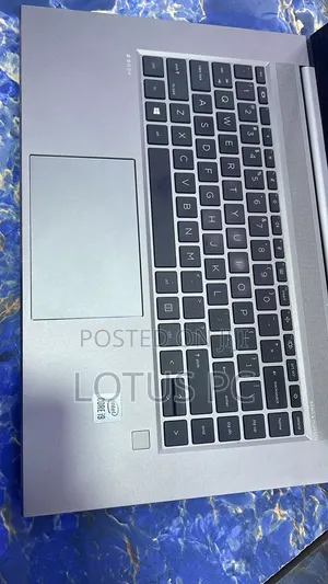 Laptop HP Zbook Studio G7 32GB Intel Core I9 SSD 512GB