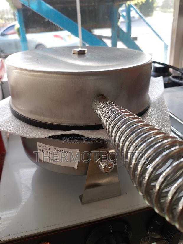 Waffle Baker - main view