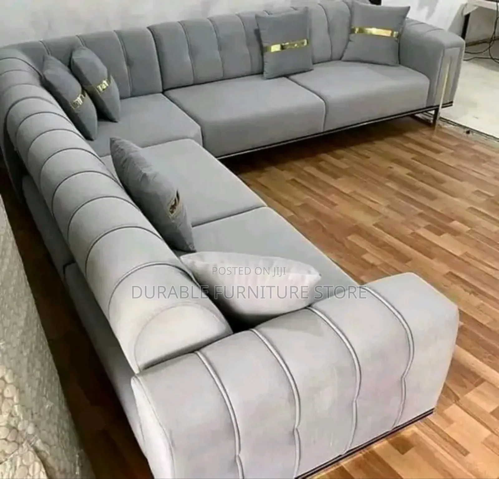 Grer Sofa Center Piece