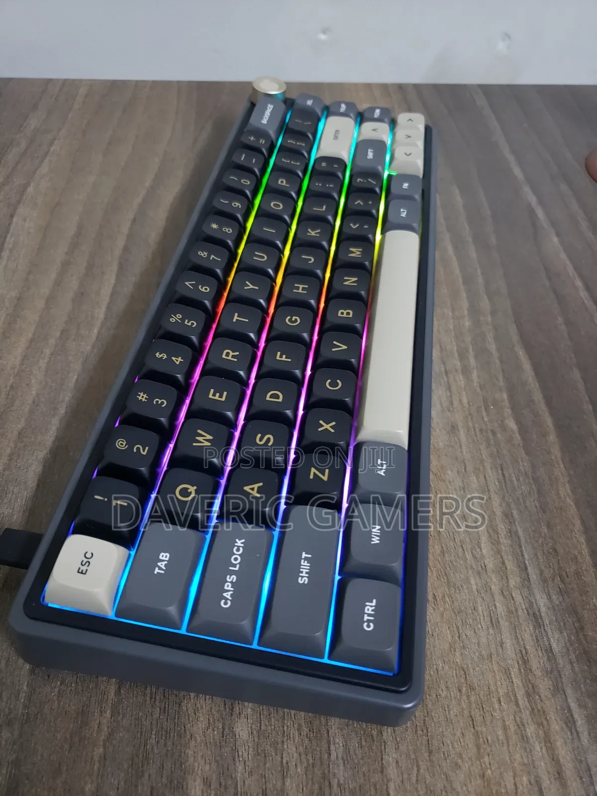 RK R65 Royal Kludge Wired Mechanical Keyboard 66 Keys 65%