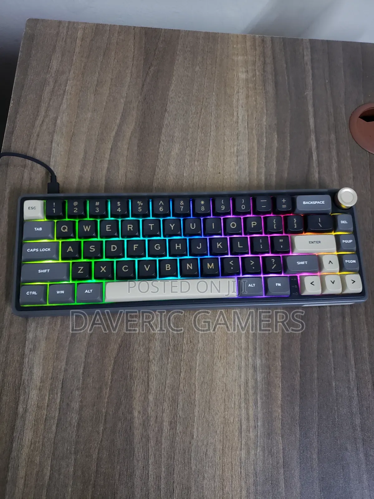 RK R65 Royal Kludge Wired Mechanical Keyboard 66 Keys 65%