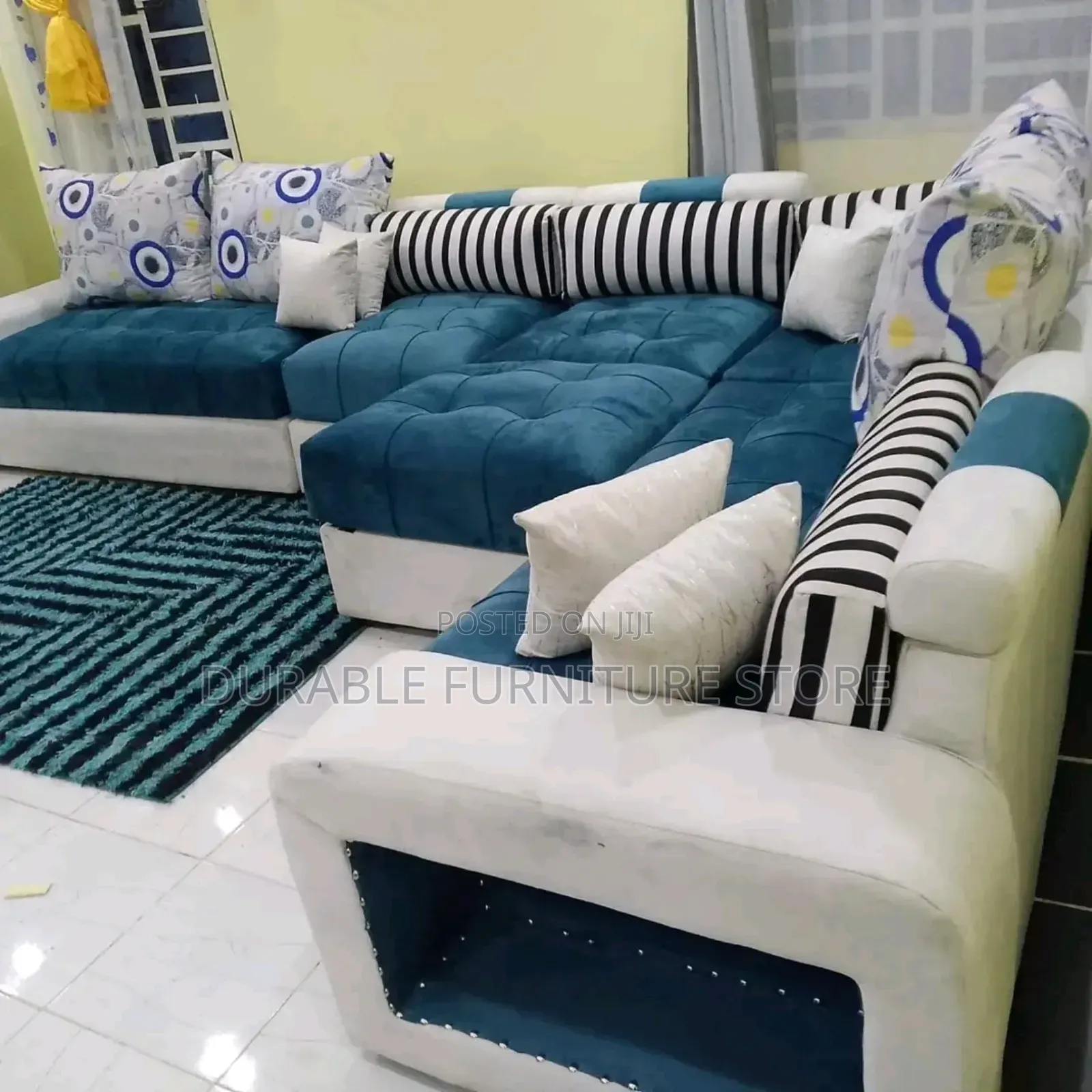 Coner Seat Sofa With Storage