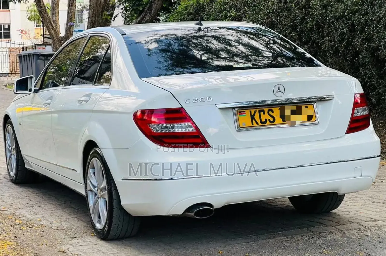 Mercedes-Benz C200 2012 Pearl