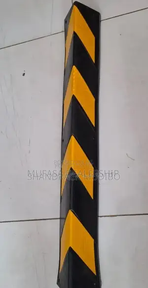 Yellow+Black Pillar Corner Guard