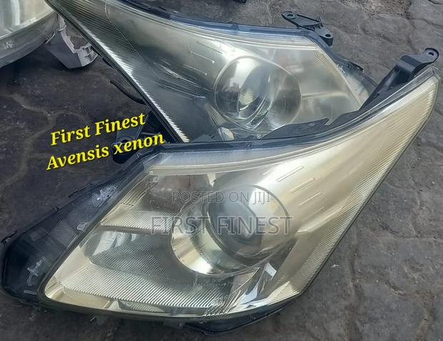 Avensis 2014 Xenon