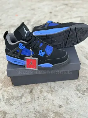 Jordan 4 Thunder