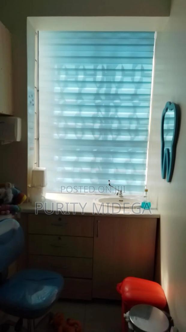 Beutiful Horizontal Blinds - thumbnail 3