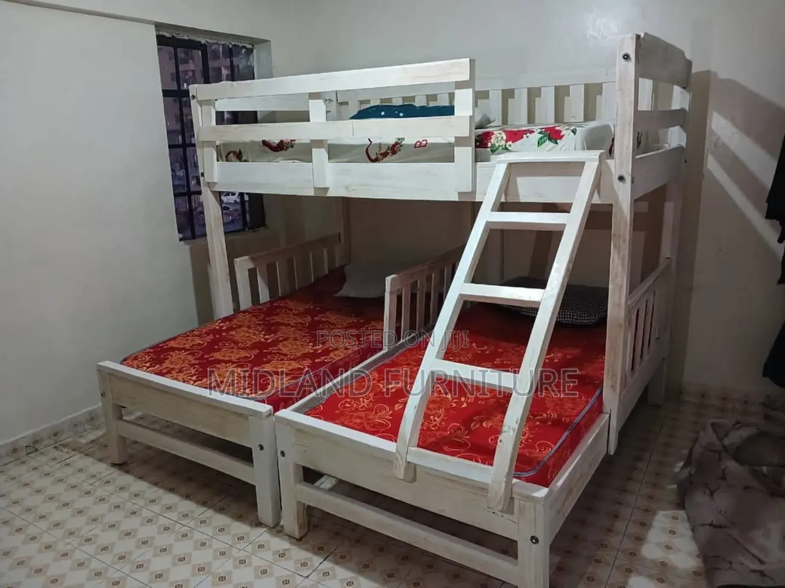 Tripple Decker Bed