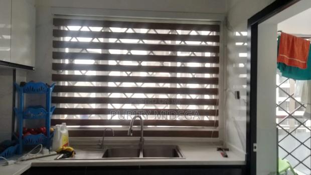 Horizontal Sheer Roller Window Blinds - thumbnail 2