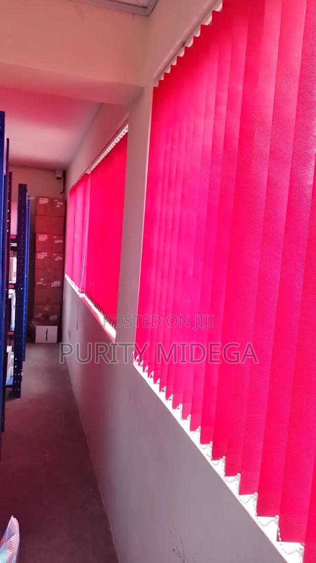 Vertical Window Blinds for Offices - thumbnail 2
