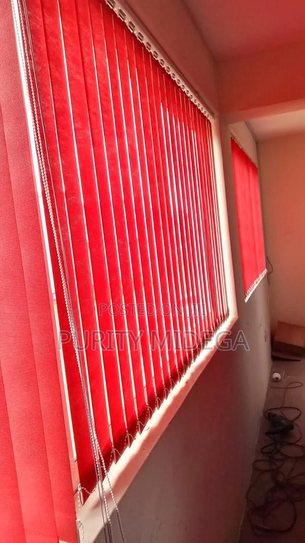 Pretty Vertical Blinds - main view