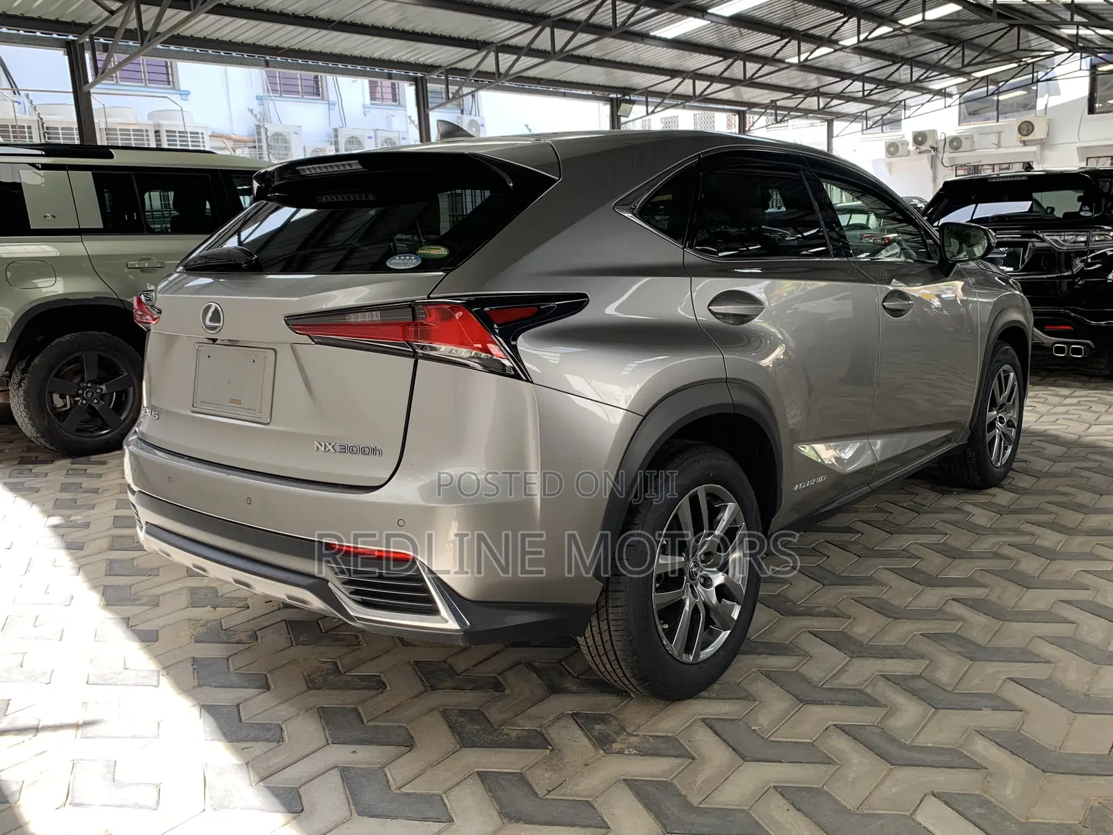 Lexus NX 300h Base 4x4 (2.5L 4cyl 2A) 2017 Ivory