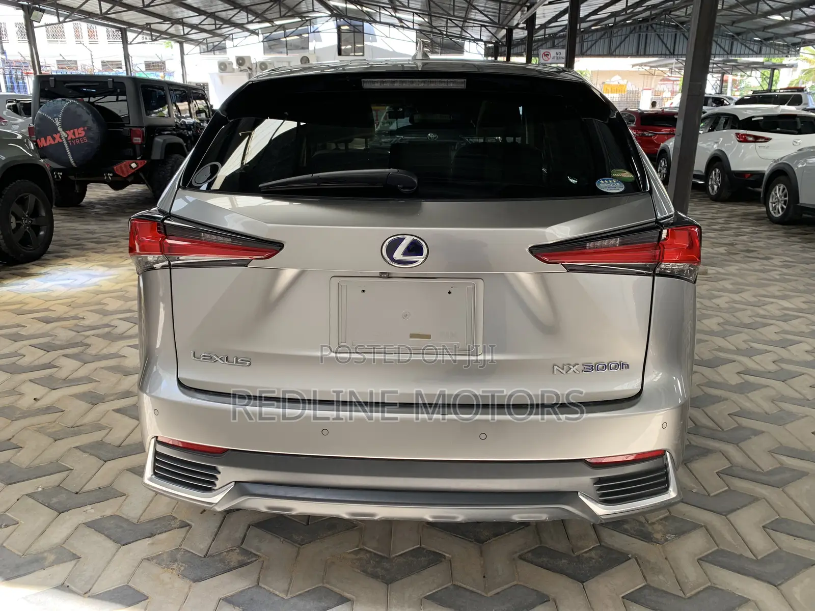 Lexus NX 300h Base 4x4 (2.5L 4cyl 2A) 2017 Ivory