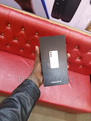 New Samsung Galaxy S24 FE 256 GB Black