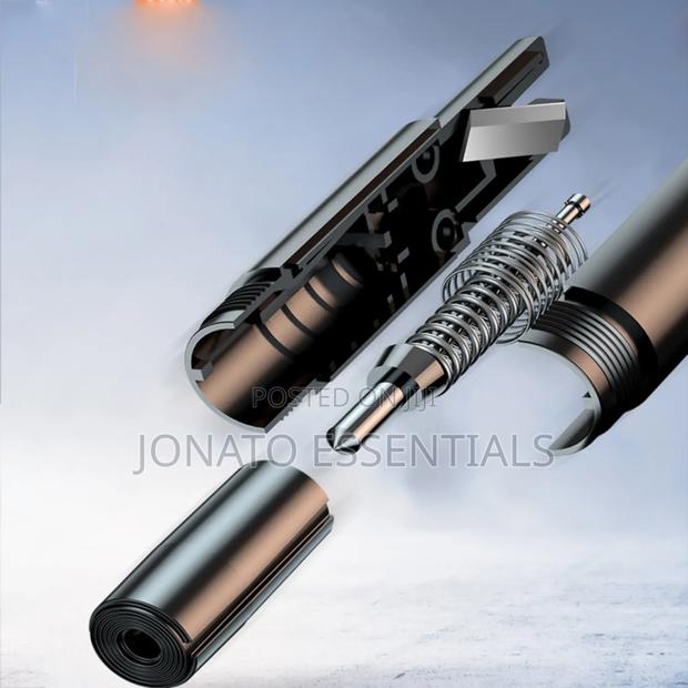 Car Emergency Window Glass Breaker and Safety Belt Cutter - thumbnail 4