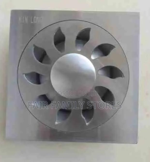 Metallic Floor Trap - main view