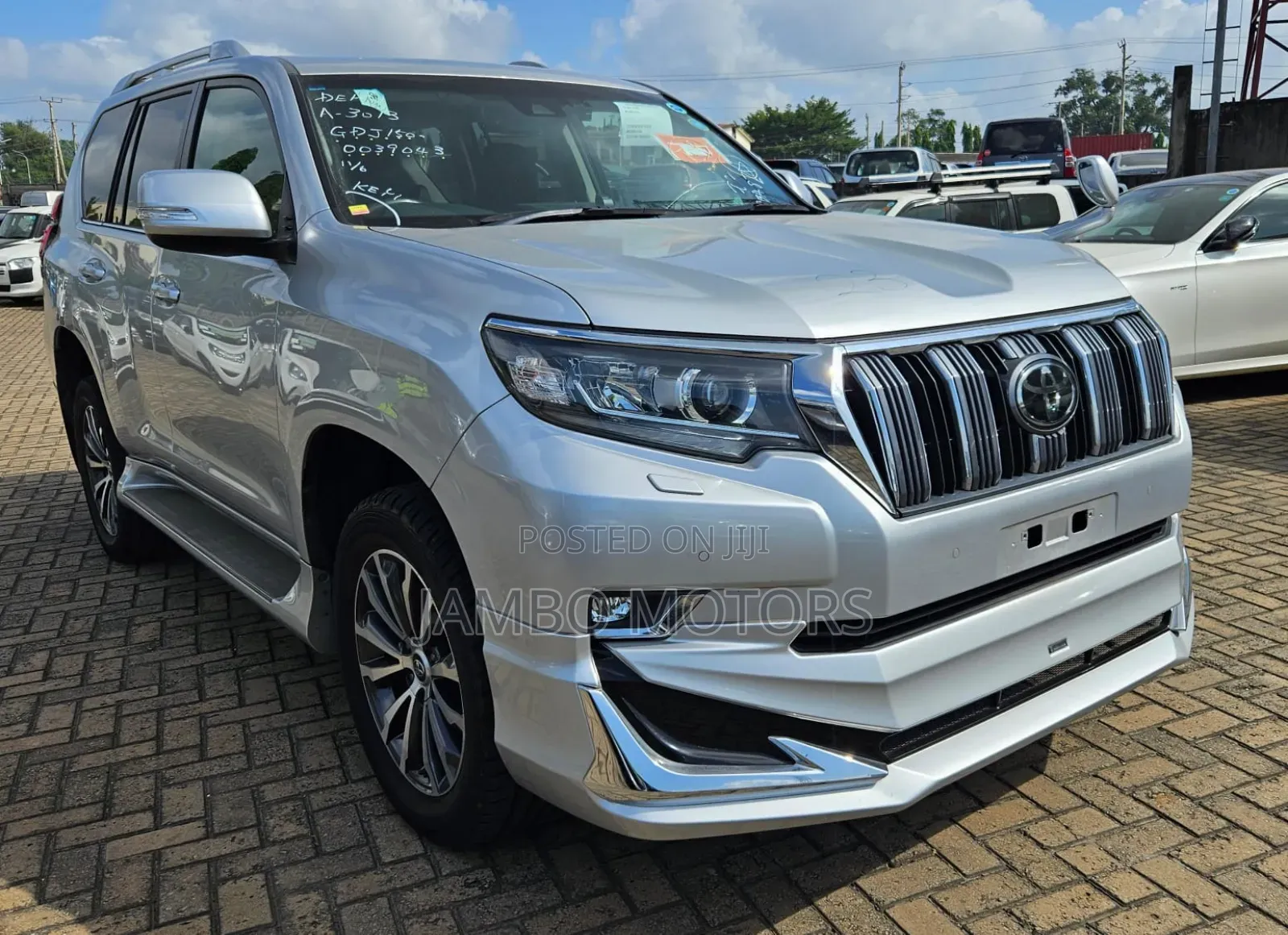 Toyota Land Cruiser Prado 2.8 2019 Silver