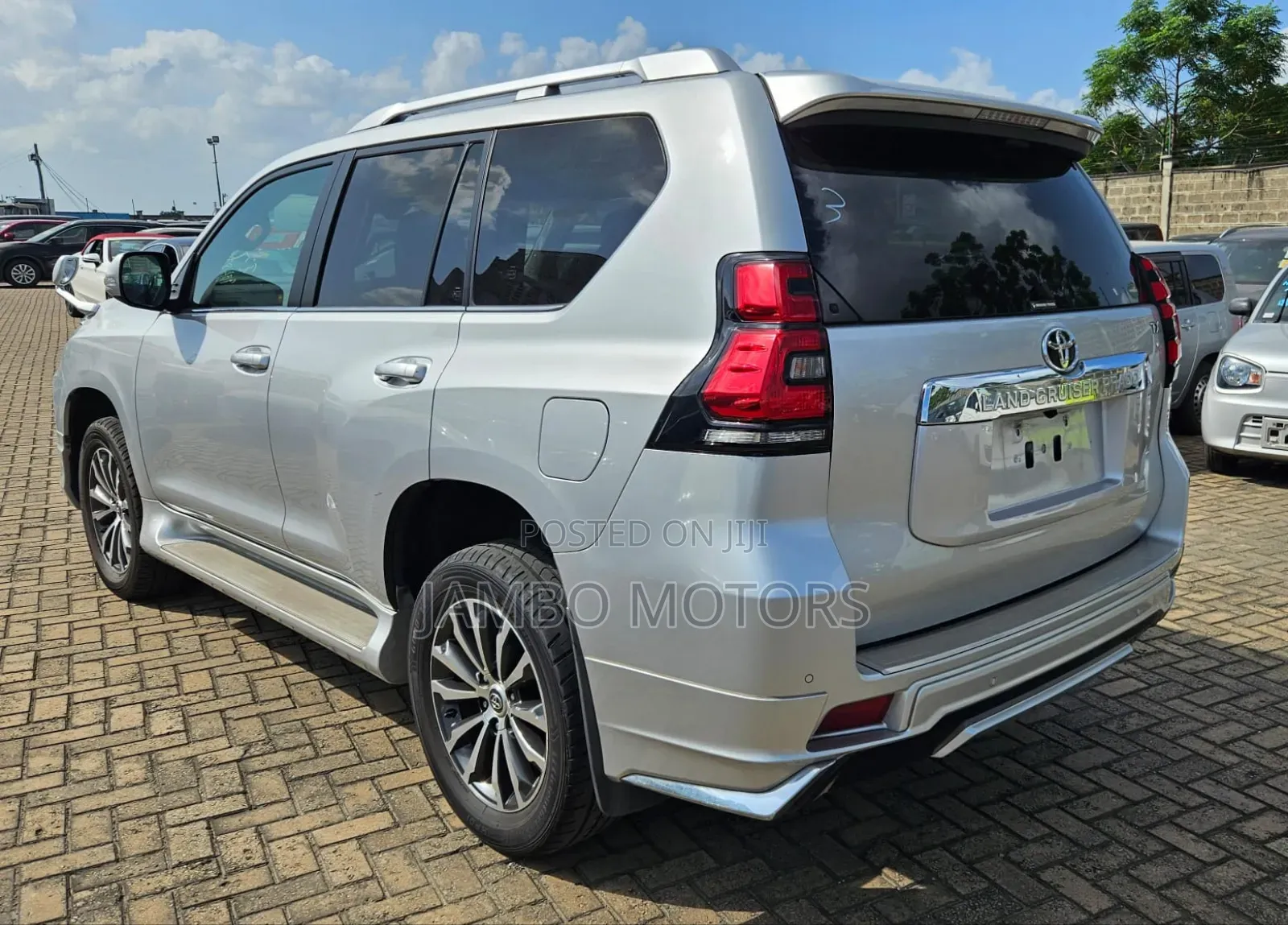 Toyota Land Cruiser Prado 2.8 2019 Silver