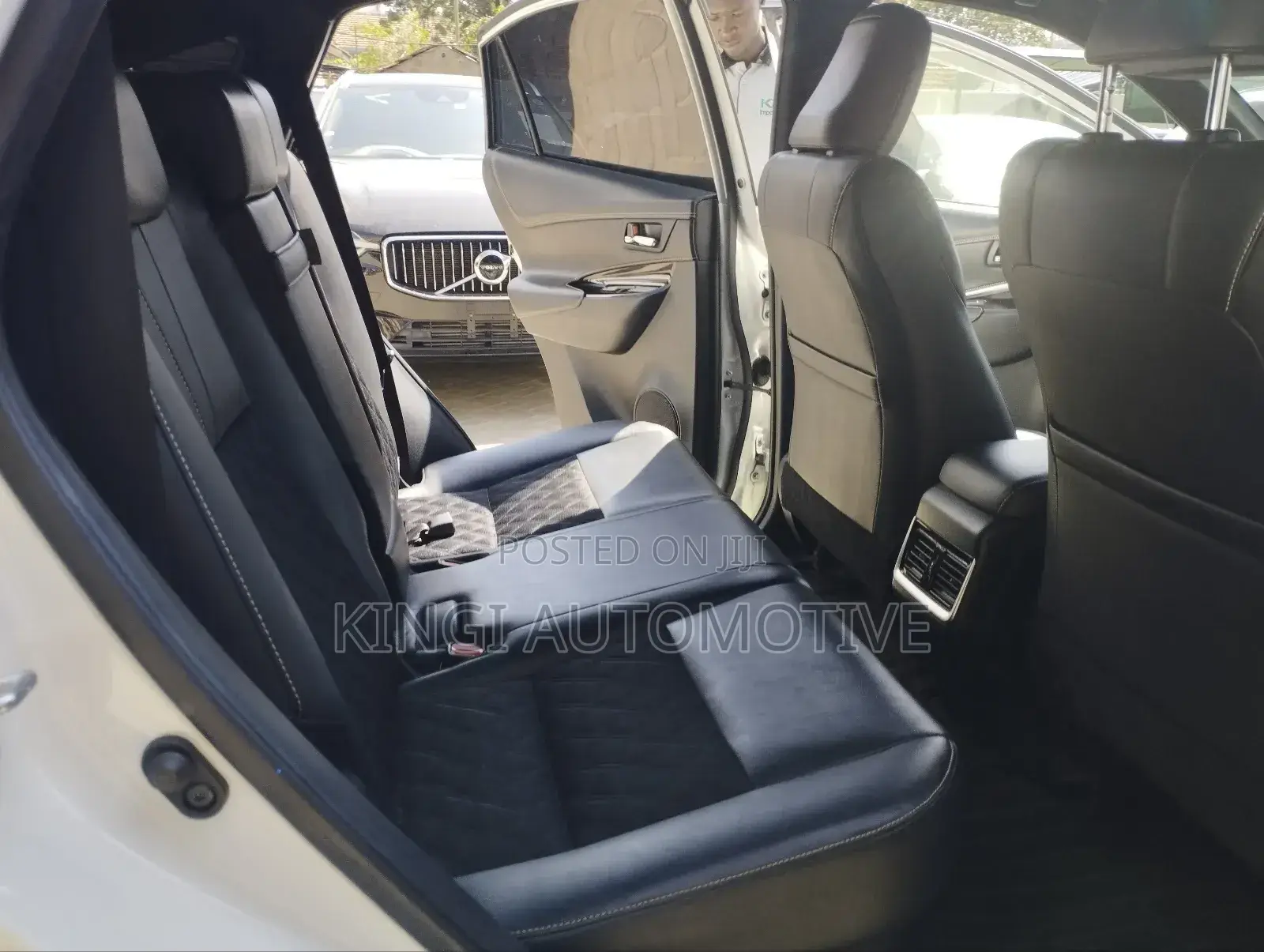 Toyota Harrier 2.0 4WD 2017 White