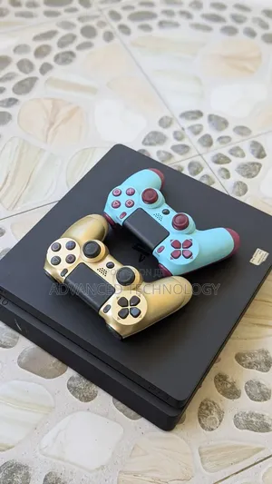 Ps4 Slim Used With 2 Pads