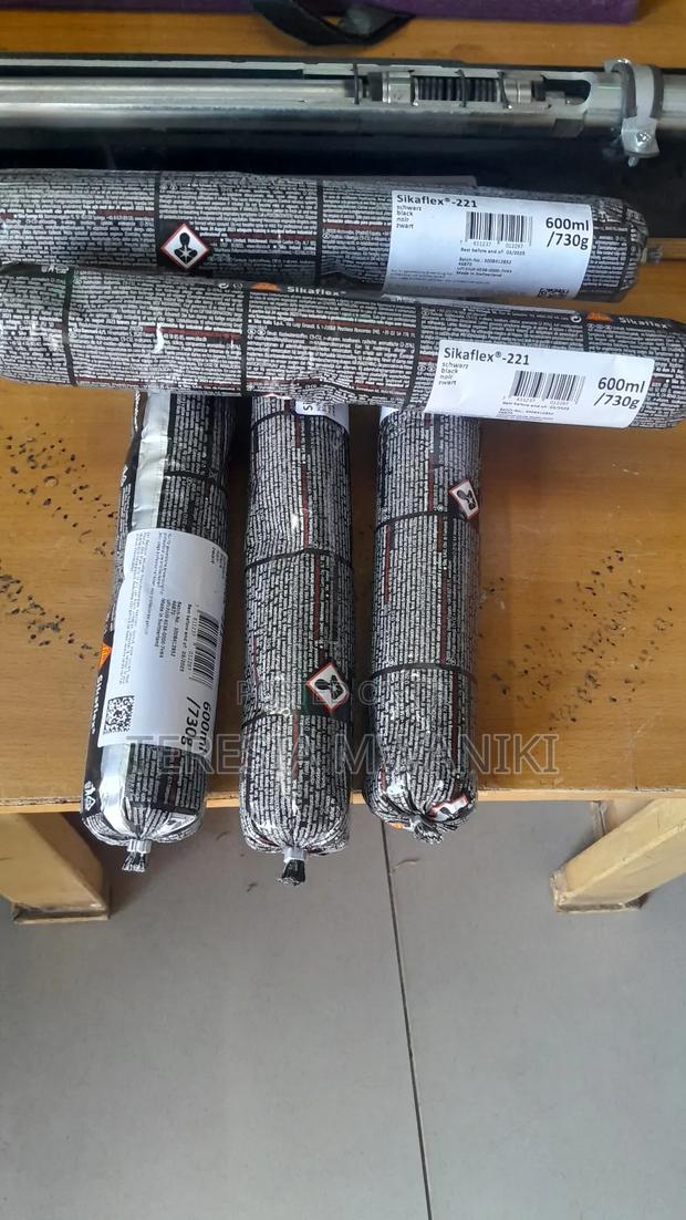 Sikaflex 221 (600ml) Sika Adhesive  _ Black - main view