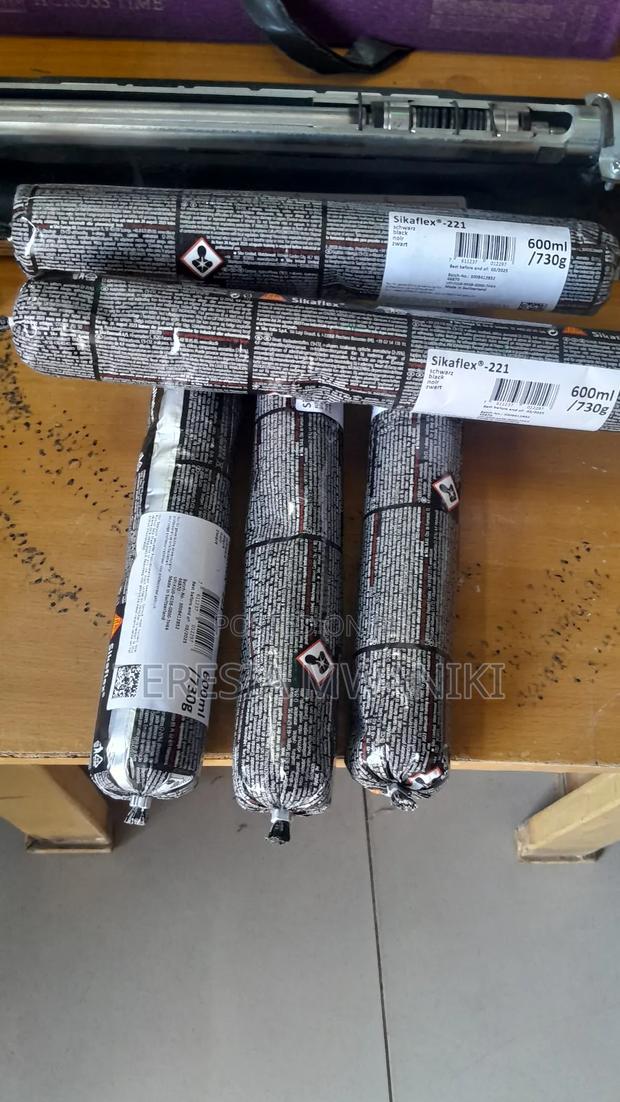 Sikaflex 221 (600ml) Sika Adhesive  _ Black - thumbnail 2
