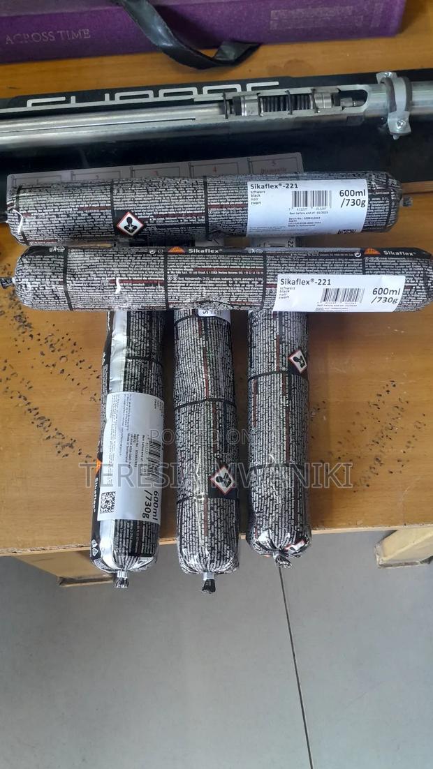 Sikaflex 221 (600ml) Sika Adhesive  _ Black - thumbnail 3