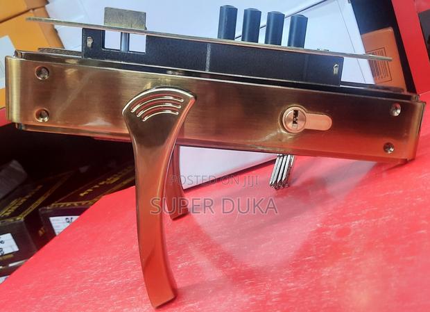 4 Pin Meggo High Quality Steel / Flush Door Lock. 9 Inch