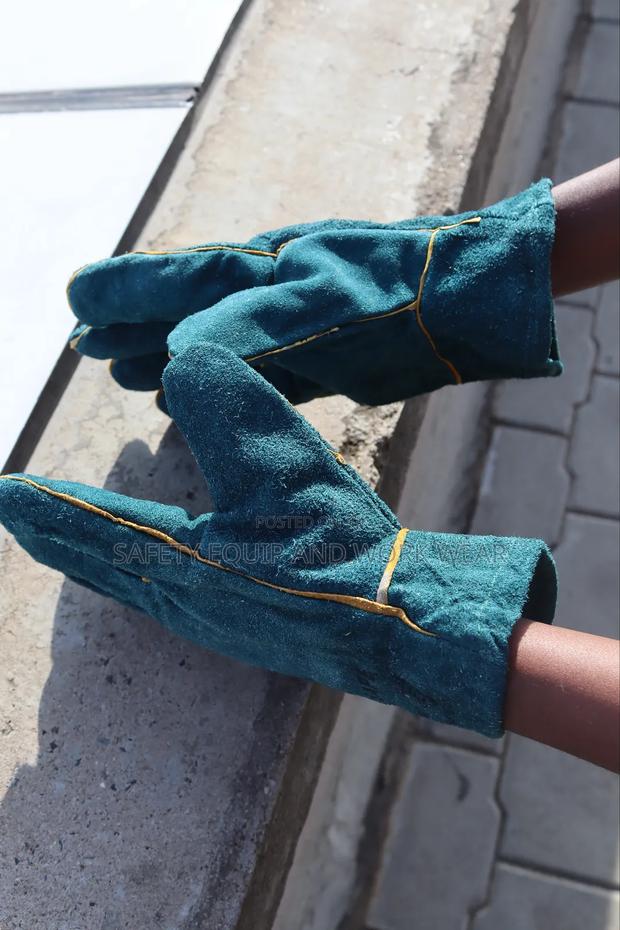 Handcrafted Leather Gloves - main view