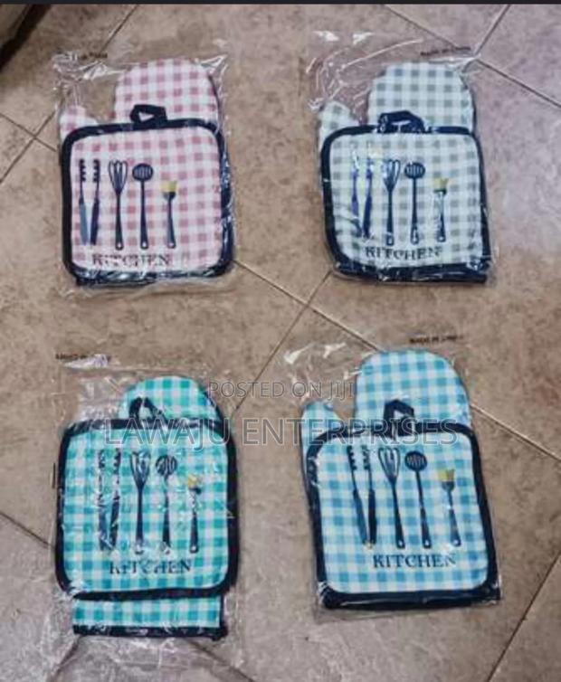 2 in 1 Kitchen Glove Set