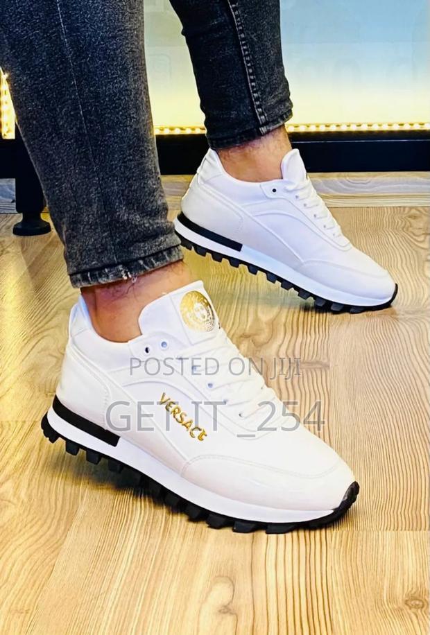 Quality Versace Sneakers Well Branded And Boxed 🔥 - thumbnail 3