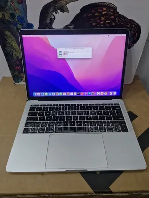 Laptop Apple MacBook Pro 2017 8GB Intel Core I5 SSD 256GB