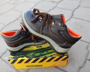 Rocklander Safety Boots