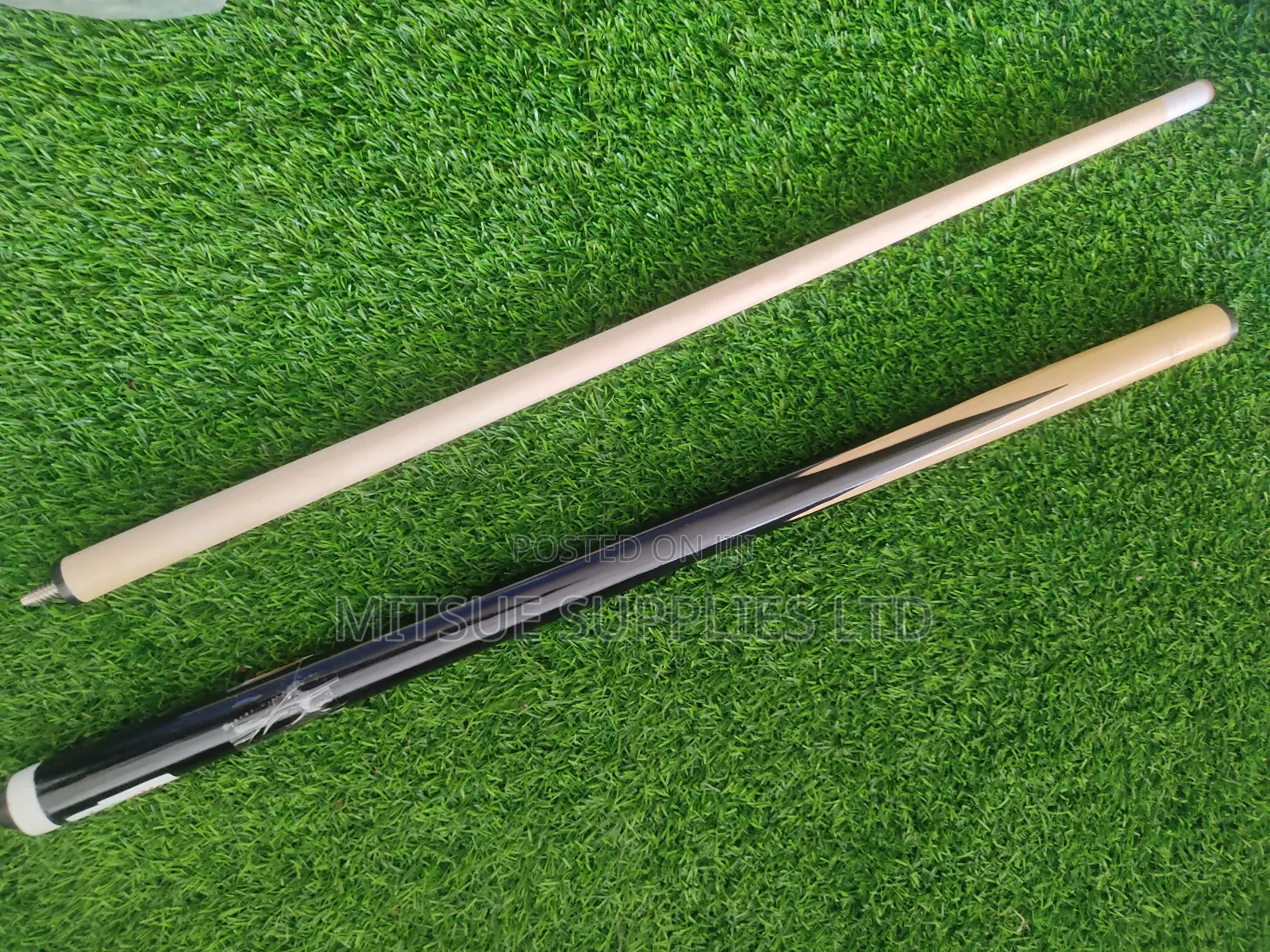 Two Piece Pool/Cue Stick With Screw Joint Wooden