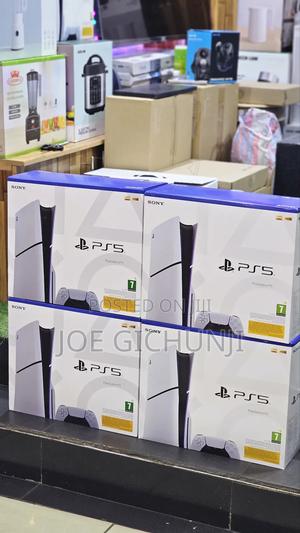 Playstation 5 Slim 1tb Disk Edition - thumbnail 2