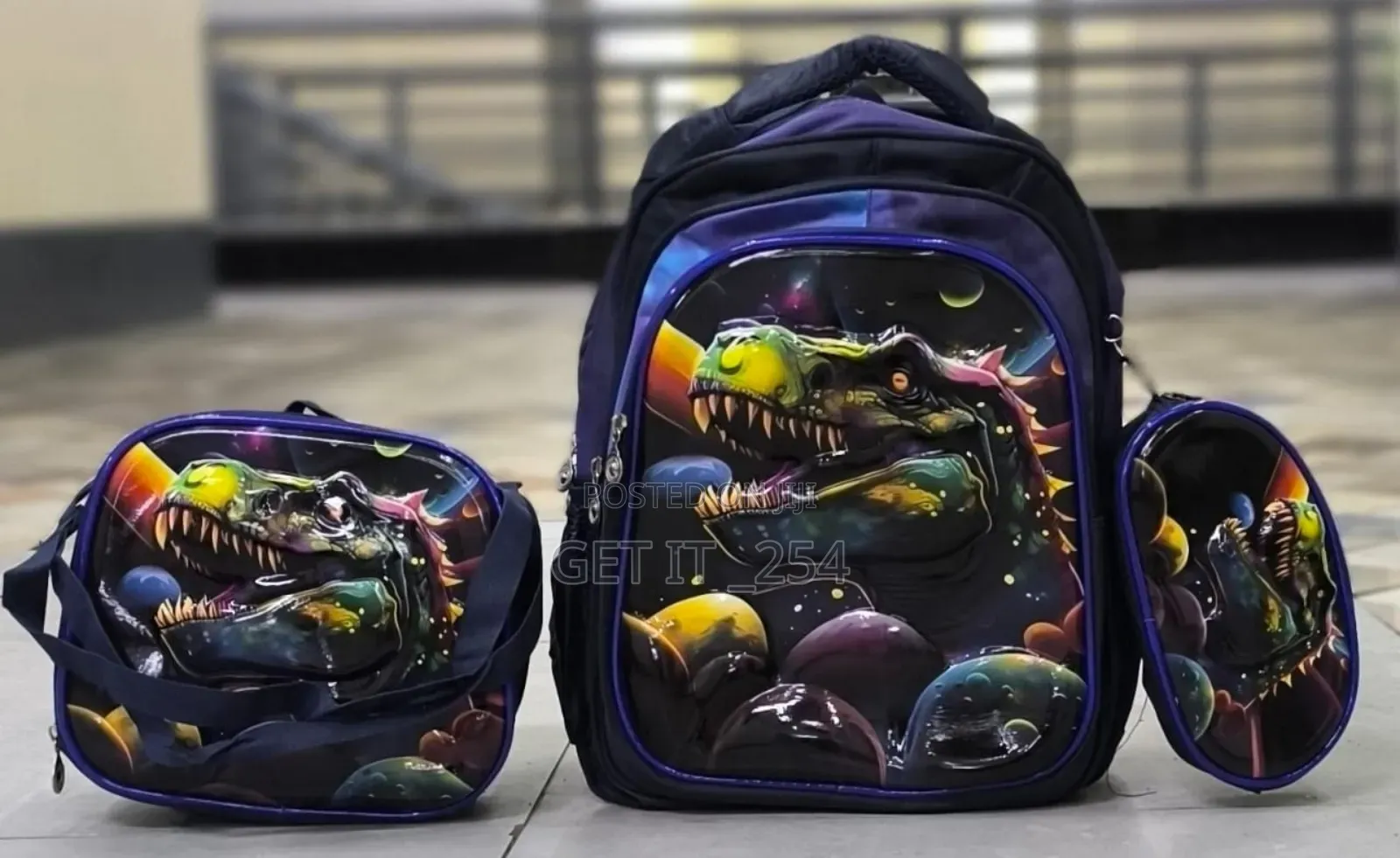 .*3 In 1 School Bags*

▪ Size 42cm*30cm*18cm.
▪Suita