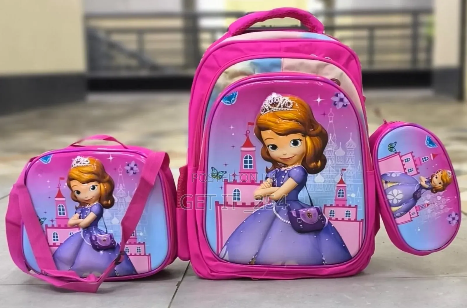 .*3 In 1 School Bags*

▪ Size 42cm*30cm*18cm.
▪Suita