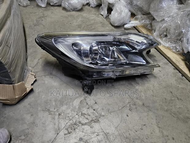 Nissan Note 2012/2013/2014/2015/2016 Xenon Headlights - main view