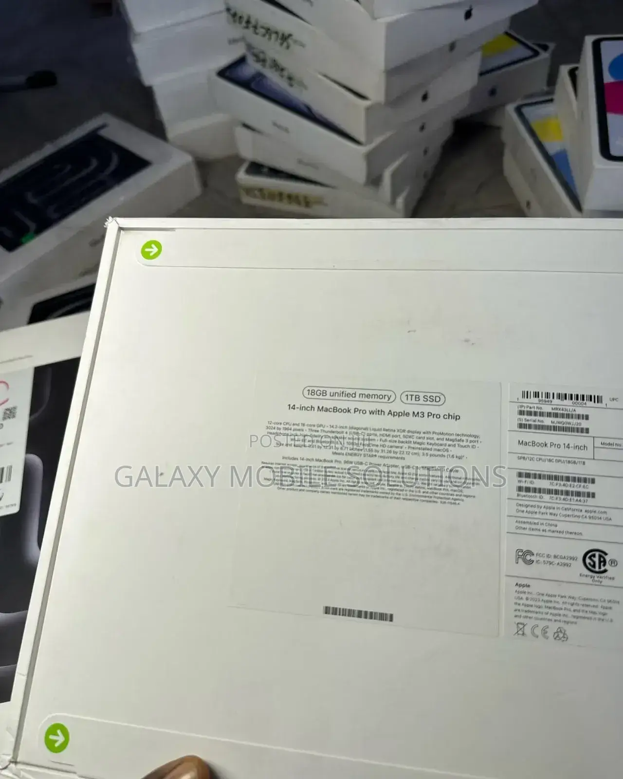 New Laptop Apple MacBook Pro 2023 M3 14-Inch 18GB Apple M3 SSD 1T