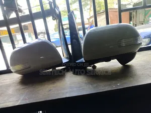 Toyota Wish Side Mirror Murakami 8406