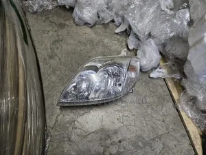 Nze /Fielder 2002/2003/2004 Non Xenon Headlights