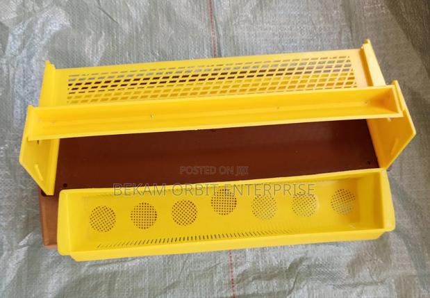 Multi-Functional Bee Pollen Collector - main view