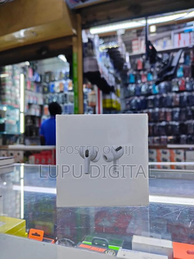 Apple Airpods Pro 2nd Generation - main view