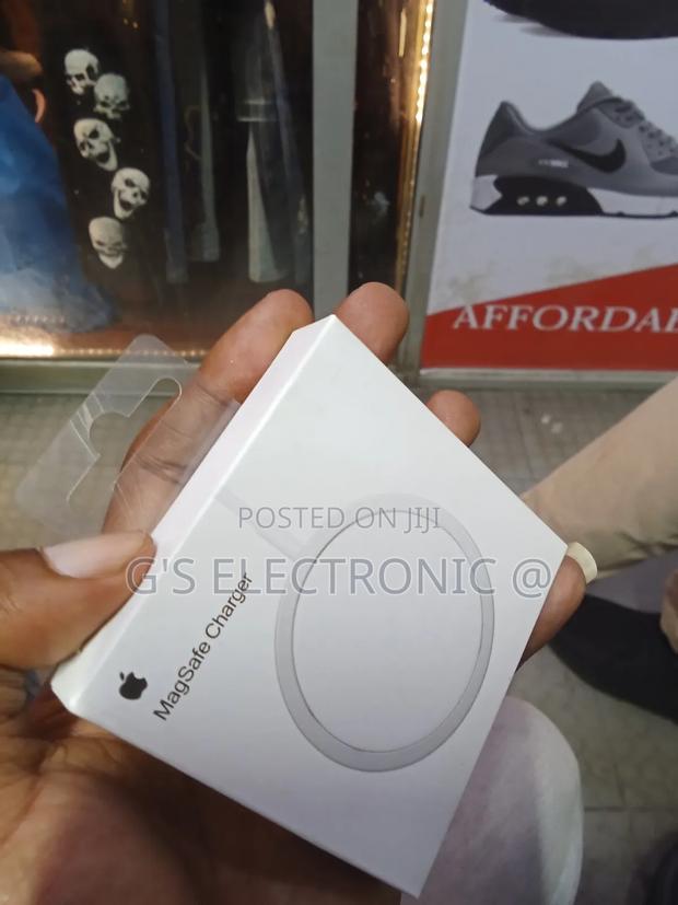 Mag Safe Charger/All Phone's - main view