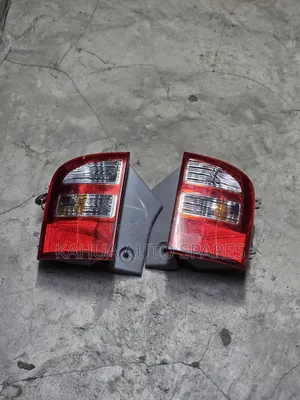 Isis 2008/2009/2010/2011/2012/2013/2014 Bumper Reflector