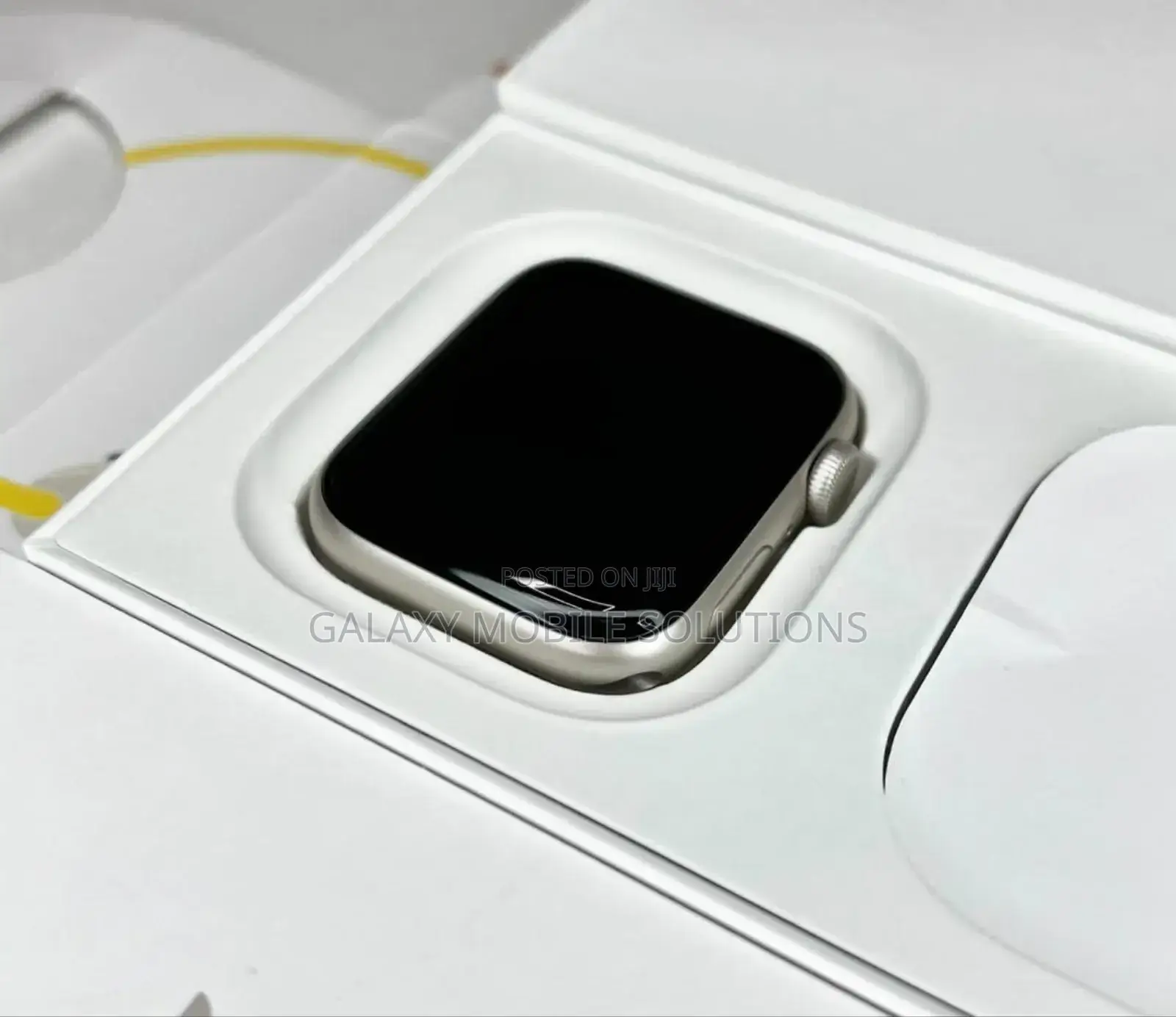 Apple Series SE 44mm Watch
