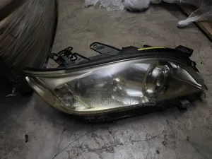 Ex Japan Toyota Vanguard Headlight
