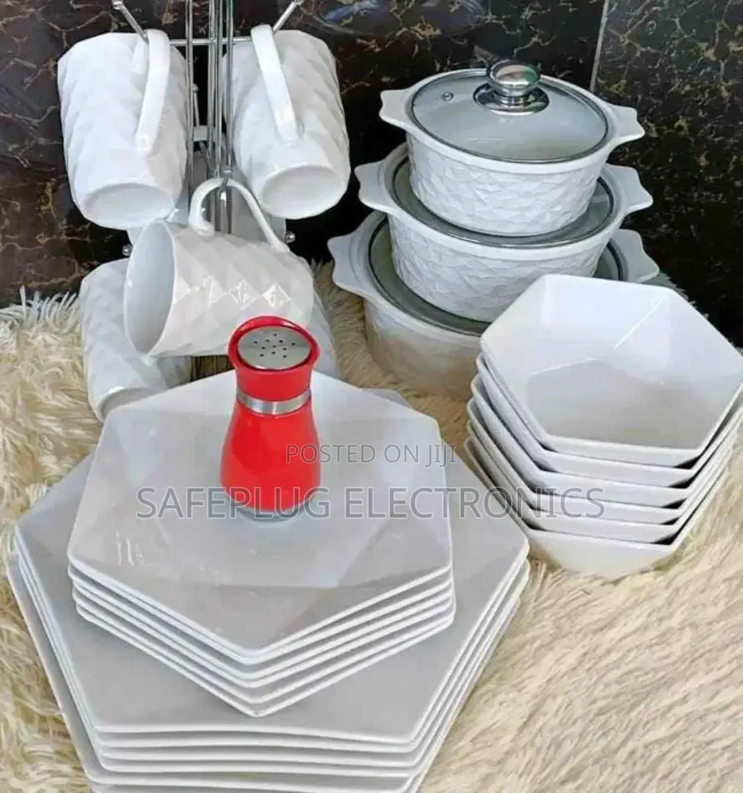 Dinner Set. Full 31 PCS Dinner Set