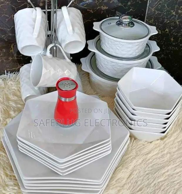 Dinner Set. Full 31 PCS Dinner Set